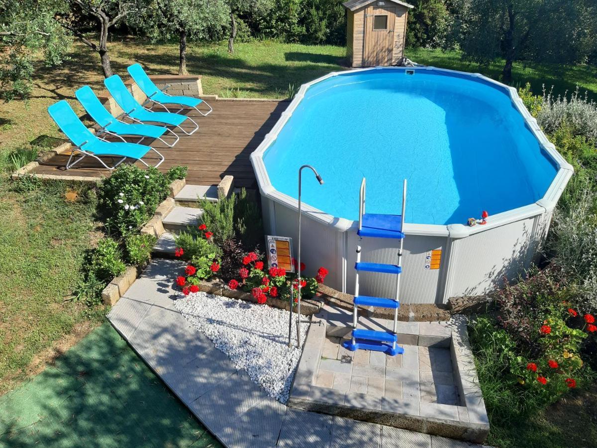 Il Fienile Del Colle Villa Pescia Bagian luar foto