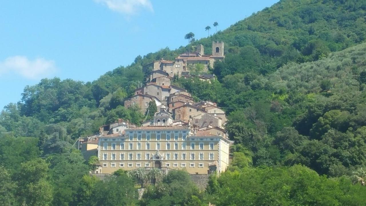 Il Fienile Del Colle Villa Pescia Bagian luar foto