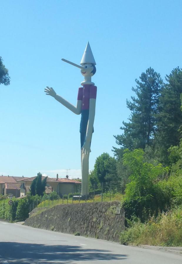 Il Fienile Del Colle Villa Pescia Bagian luar foto